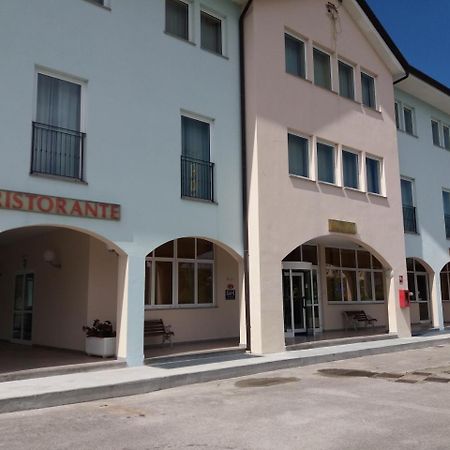 Risthotel Airport Fogliano Redipúglia Εξωτερικό φωτογραφία