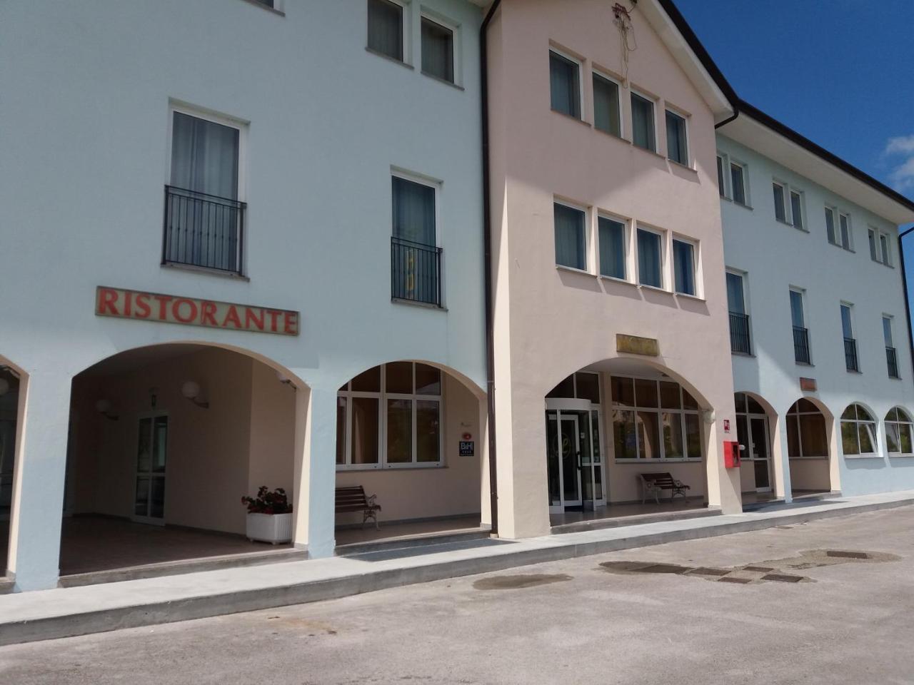 Risthotel Airport Fogliano Redipúglia Εξωτερικό φωτογραφία