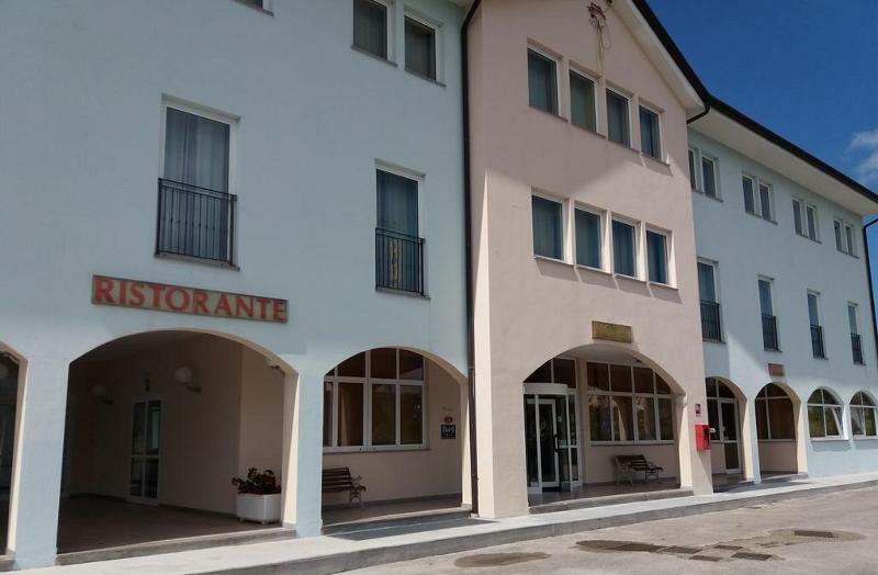 Risthotel Airport Fogliano Redipúglia Εξωτερικό φωτογραφία